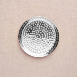 Deko-Teller Gehämmert Ø28cm ORIENTAL LOUNGE In Silber -Baumarkt butlers deko teller gehammert o28cm oriental lounge in silber 2