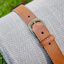 Picknickdecke L 150 X B 200cm WANDERLUST In Taupe-Weiß -Baumarkt butlers picknickdecke l 150 x b 200cm wanderlust in taupe weiss 4